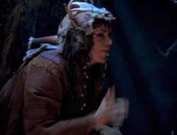 extant_XenaWarriorPrincess_4x02-AdventuresInTheSinTradeII_01024