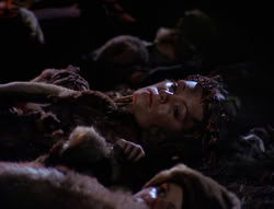 extant_XenaWarriorPrincess_4x02-AdventuresInTheSinTradeII_01139