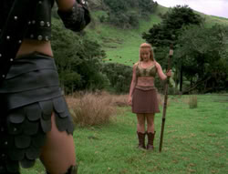 extant_XenaWarriorPrincess_4x03_AFamilyAffair_00020