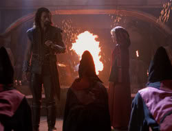 extant_XenaWarriorPrincess_4x03_AFamilyAffair_00025
