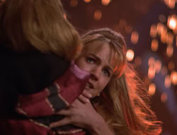 extant_XenaWarriorPrincess_4x03_AFamilyAffair_00048