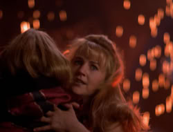 extant_XenaWarriorPrincess_4x03_AFamilyAffair_00050