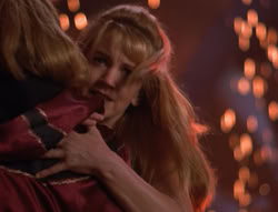 extant_XenaWarriorPrincess_4x03_AFamilyAffair_00230