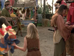 extant_XenaWarriorPrincess_4x03_AFamilyAffair_00307