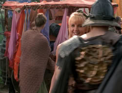 extant_XenaWarriorPrincess_4x03_AFamilyAffair_00528
