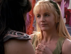 extant_XenaWarriorPrincess_4x03_AFamilyAffair_00600