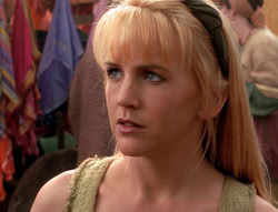 extant_XenaWarriorPrincess_4x03_AFamilyAffair_00629