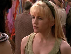 extant_XenaWarriorPrincess_4x03_AFamilyAffair_00653