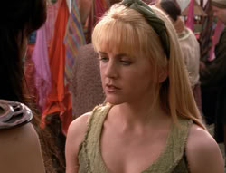 extant_XenaWarriorPrincess_4x03_AFamilyAffair_00654