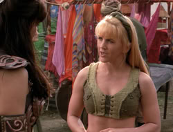 extant_XenaWarriorPrincess_4x03_AFamilyAffair_00670