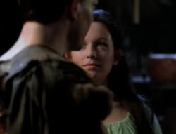 extant_XenaWarriorPrincess_4x03_AFamilyAffair_00829