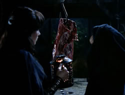 extant_XenaWarriorPrincess_4x03_AFamilyAffair_00939