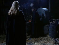 extant_XenaWarriorPrincess_4x03_AFamilyAffair_00956