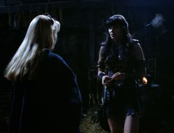extant_XenaWarriorPrincess_4x03_AFamilyAffair_00987