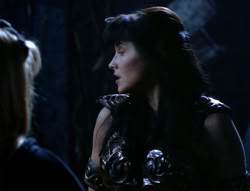 extant_XenaWarriorPrincess_4x03_AFamilyAffair_00992