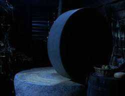 extant_XenaWarriorPrincess_4x03_AFamilyAffair_01047