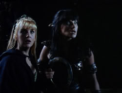 extant_XenaWarriorPrincess_4x03_AFamilyAffair_01049