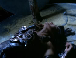 extant_XenaWarriorPrincess_4x03_AFamilyAffair_01082