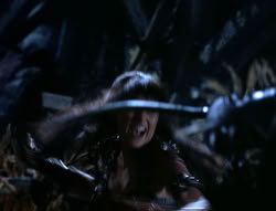 extant_XenaWarriorPrincess_4x03_AFamilyAffair_01137