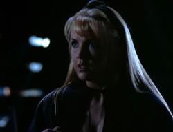 extant_XenaWarriorPrincess_4x03_AFamilyAffair_01152