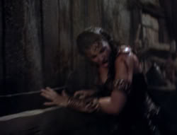 extant_XenaWarriorPrincess_4x03_AFamilyAffair_01231