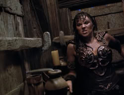 extant_XenaWarriorPrincess_4x03_AFamilyAffair_01261