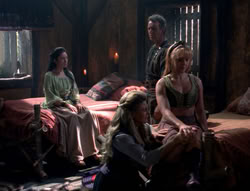 extant_XenaWarriorPrincess_4x03_AFamilyAffair_01474