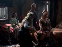 extant_XenaWarriorPrincess_4x03_AFamilyAffair_01476