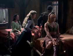 extant_XenaWarriorPrincess_4x03_AFamilyAffair_01478