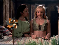 extant_XenaWarriorPrincess_4x03_AFamilyAffair_01518