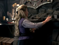extant_XenaWarriorPrincess_4x03_AFamilyAffair_01707