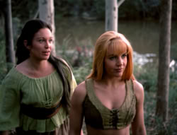 extant_XenaWarriorPrincess_4x03_AFamilyAffair_01739