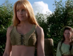 extant_XenaWarriorPrincess_4x03_AFamilyAffair_01818