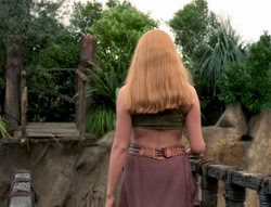 extant_XenaWarriorPrincess_4x03_AFamilyAffair_01823
