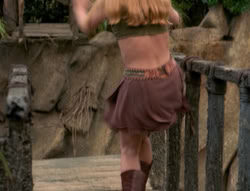 extant_XenaWarriorPrincess_4x03_AFamilyAffair_01838