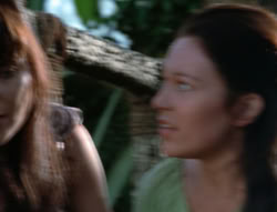 extant_XenaWarriorPrincess_4x03_AFamilyAffair_01921