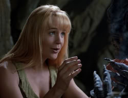 extant_XenaWarriorPrincess_4x03_AFamilyAffair_02008