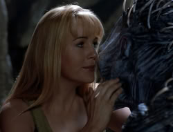 extant_XenaWarriorPrincess_4x03_AFamilyAffair_02029