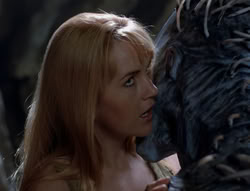 extant_XenaWarriorPrincess_4x03_AFamilyAffair_02047