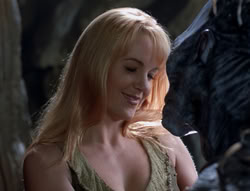 extant_XenaWarriorPrincess_4x03_AFamilyAffair_02059