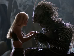 extant_XenaWarriorPrincess_4x03_AFamilyAffair_02087