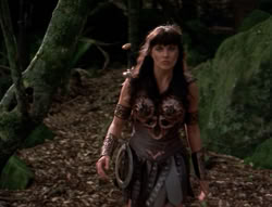 extant_XenaWarriorPrincess_4x03_AFamilyAffair_02111