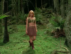 extant_XenaWarriorPrincess_4x03_AFamilyAffair_02218