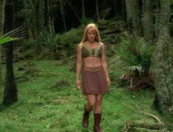 extant_XenaWarriorPrincess_4x03_AFamilyAffair_02219