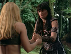 extant_XenaWarriorPrincess_4x03_AFamilyAffair_02279