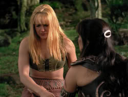 extant_XenaWarriorPrincess_4x03_AFamilyAffair_02364