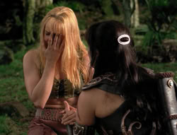 extant_XenaWarriorPrincess_4x03_AFamilyAffair_02378