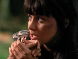 extant_XenaWarriorPrincess_4x03_AFamilyAffair_02398