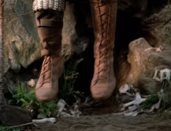 extant_XenaWarriorPrincess_4x03_AFamilyAffair_02460