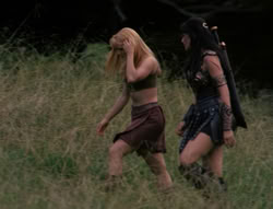 extant_XenaWarriorPrincess_4x03_AFamilyAffair_02537